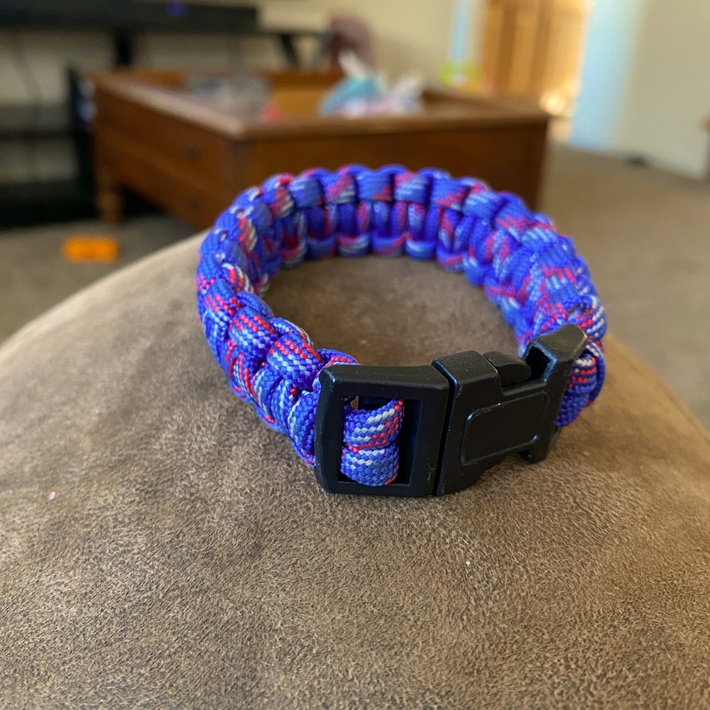 Survival Paracord Bracelet